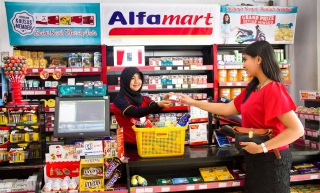 keuntungan belanja di Alfamart