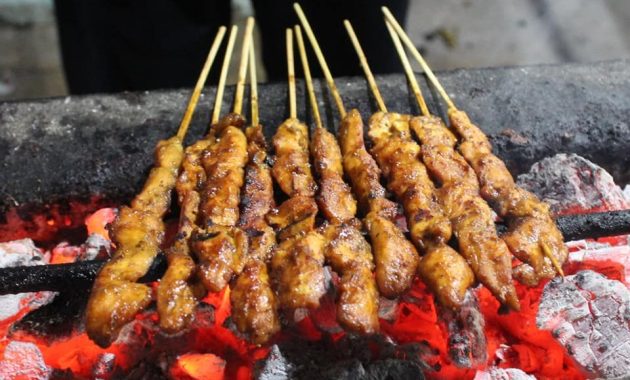 Alasan Memilih Jualan Sate Madura